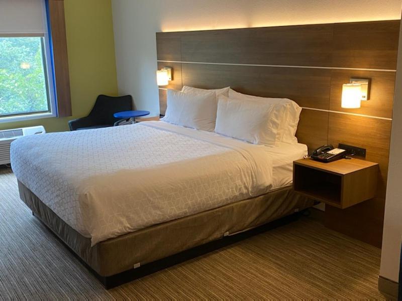 Holiday Inn Express & Suites Reidsville By Ihg Екстериор снимка