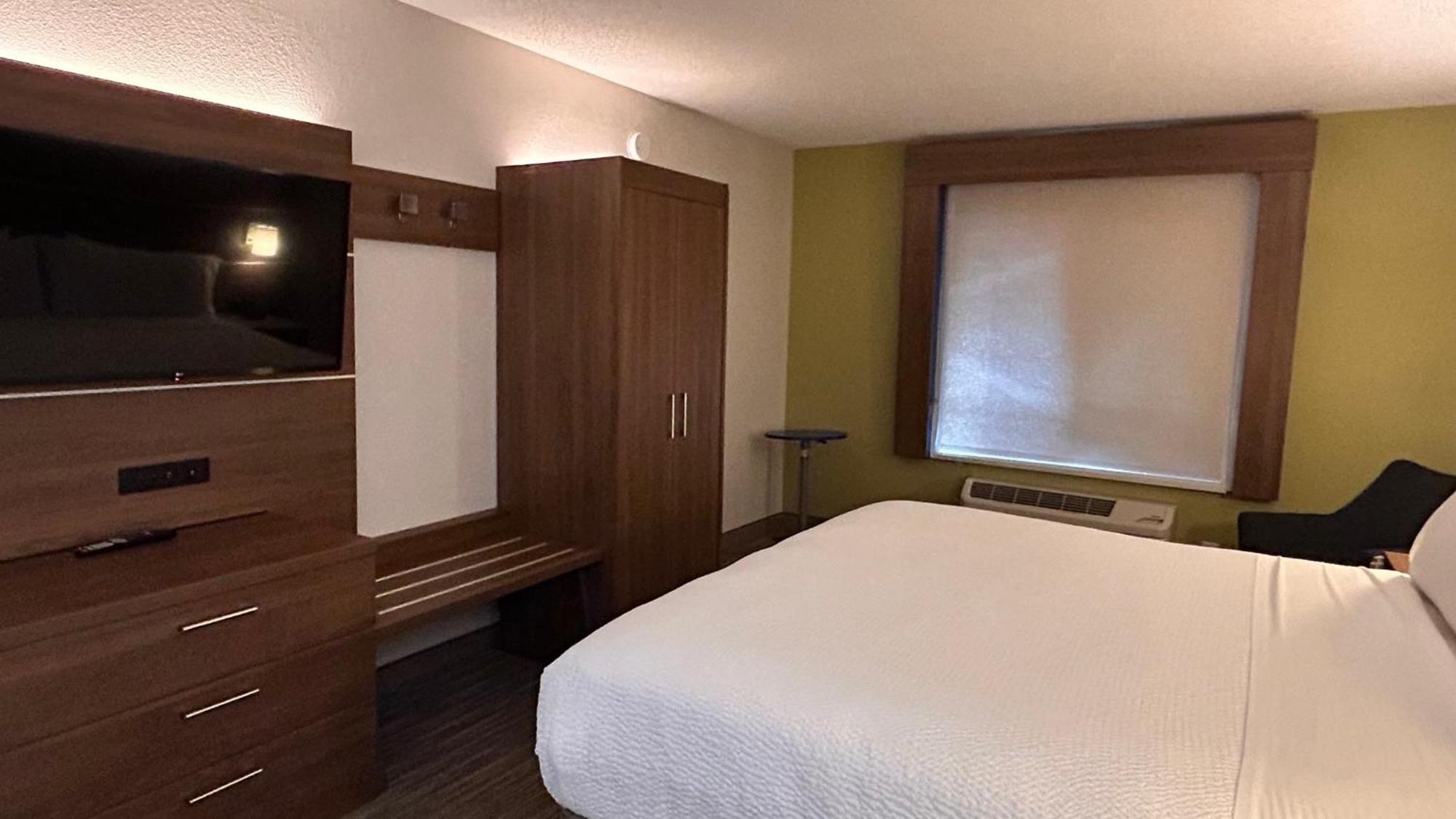 Holiday Inn Express & Suites Reidsville By Ihg Екстериор снимка