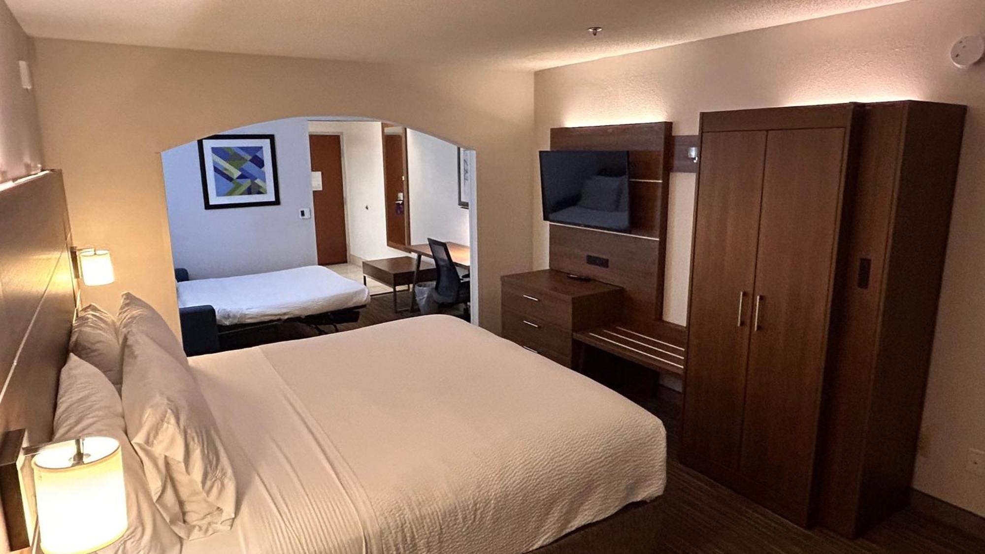 Holiday Inn Express & Suites Reidsville By Ihg Екстериор снимка