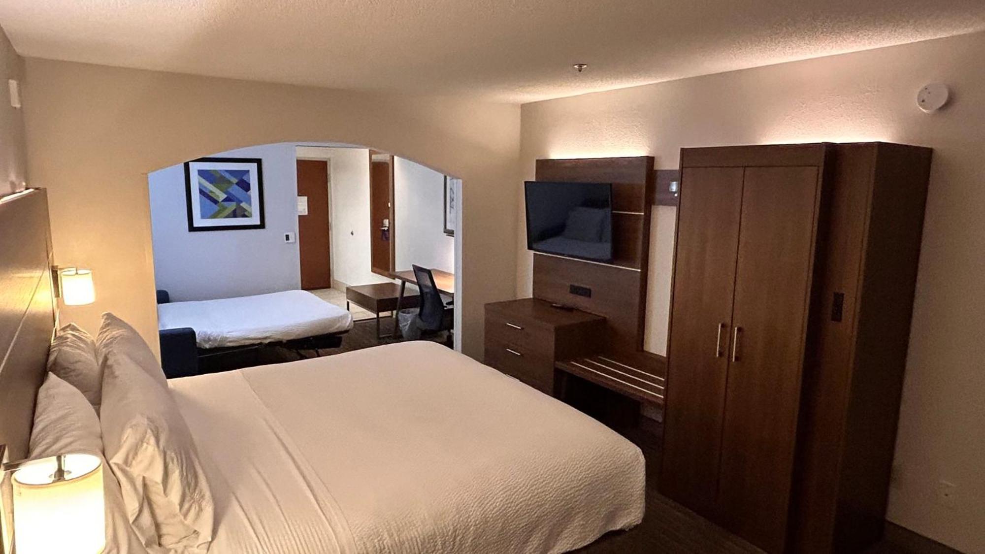 Holiday Inn Express & Suites Reidsville By Ihg Екстериор снимка