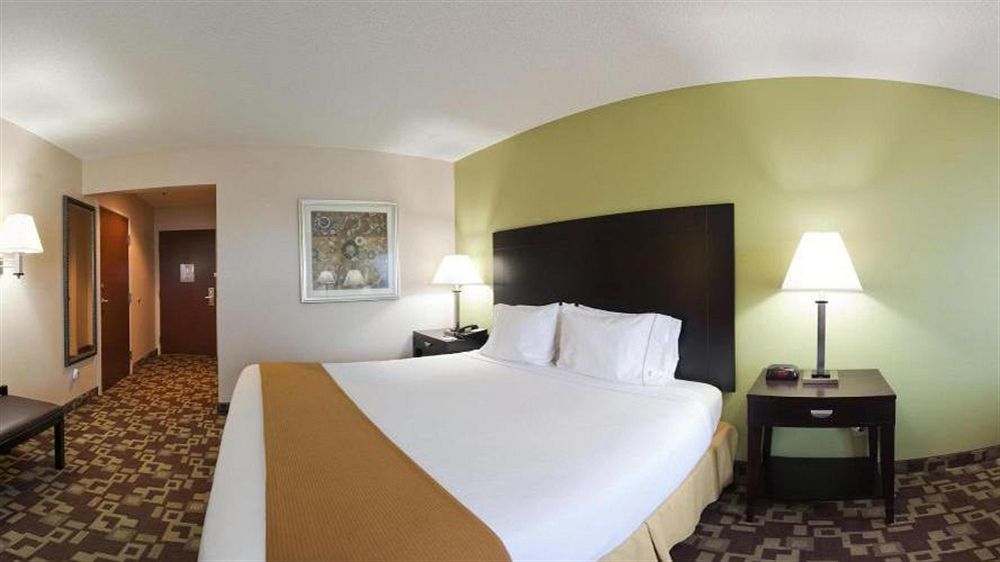 Holiday Inn Express & Suites Reidsville By Ihg Екстериор снимка