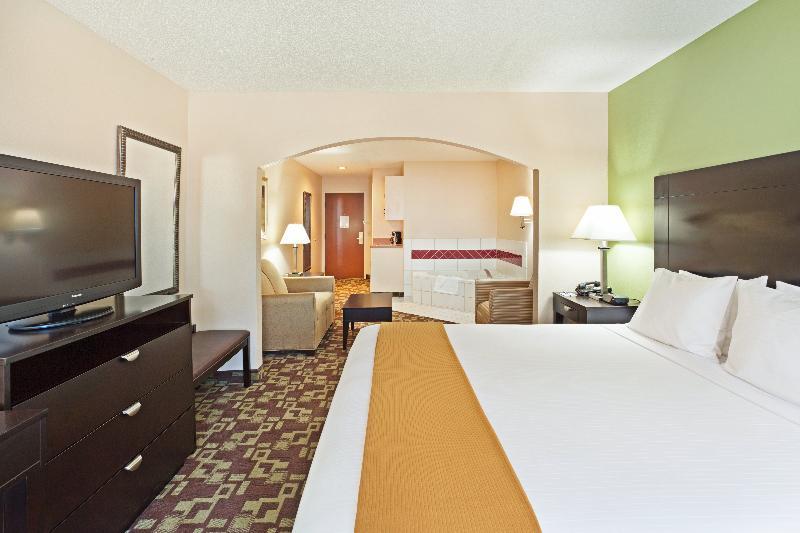 Holiday Inn Express & Suites Reidsville By Ihg Екстериор снимка